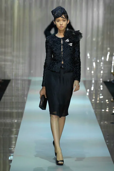 Look 18